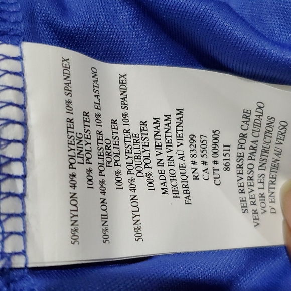 Dress - Picture 8 of 8